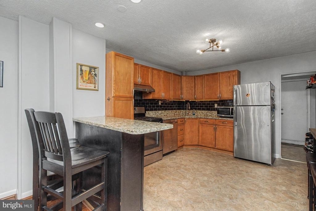 1303 Clarkson Street - Photo 11