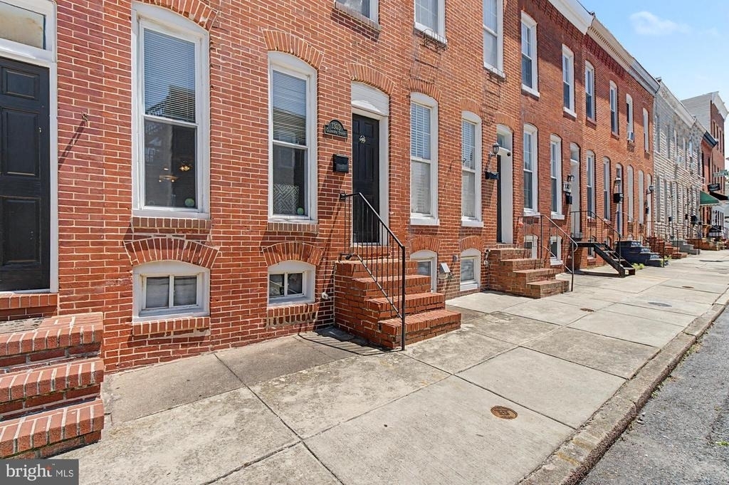 1303 Clarkson Street - Photo 1