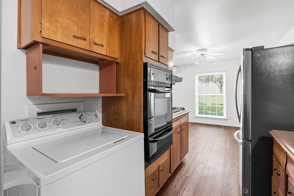 3607 Wilson St - Photo 6