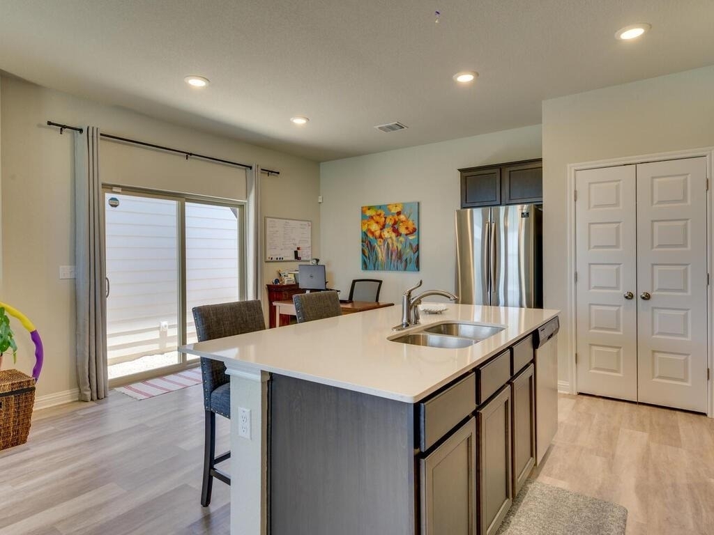 7702 Dylan Dr - Photo 6