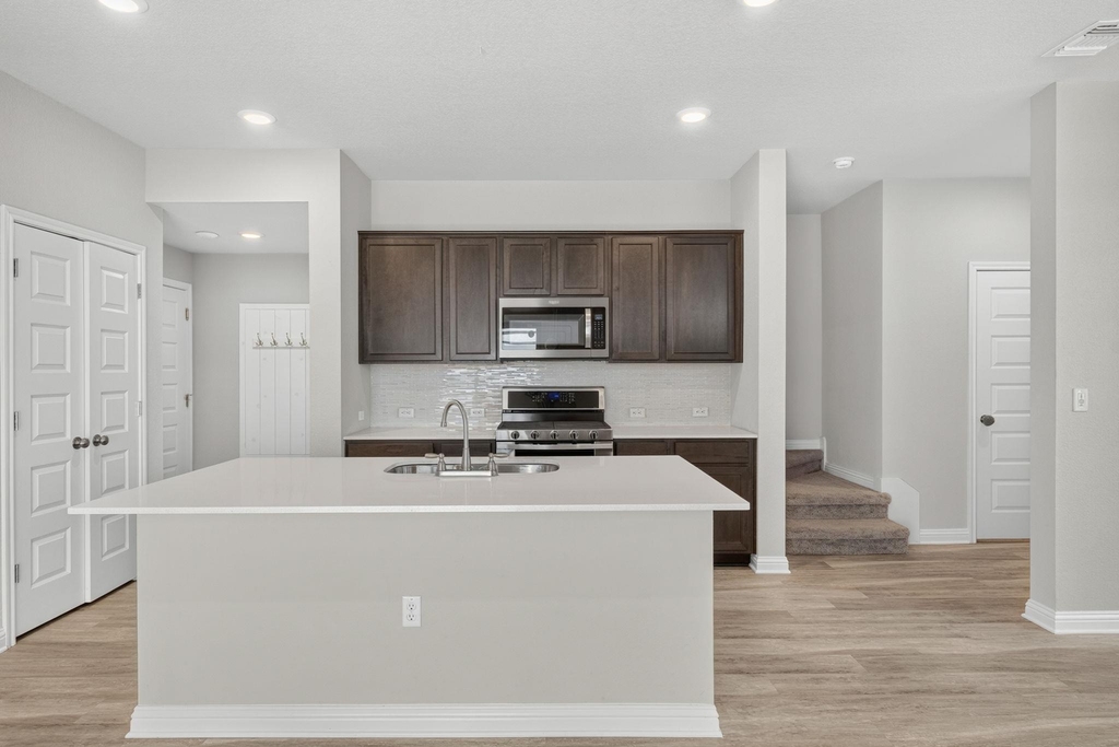 7702 Dylan Dr - Photo 34