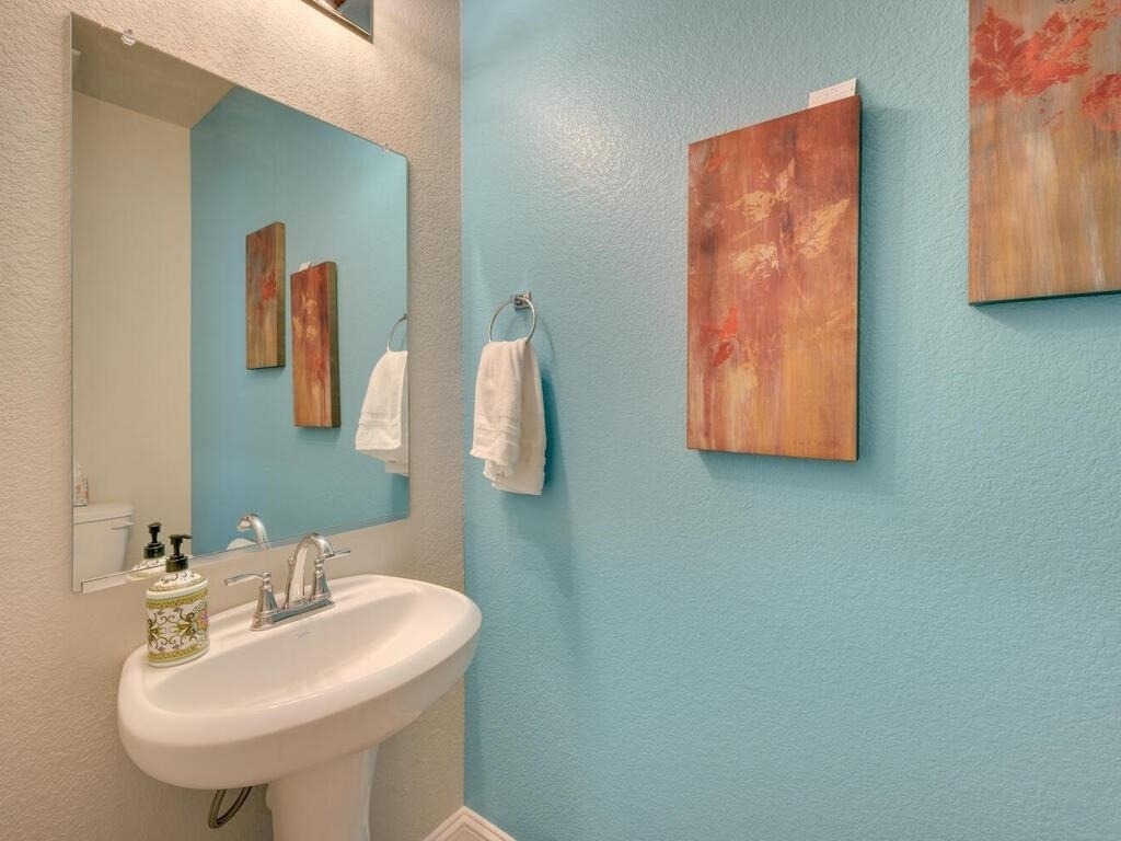7702 Dylan Dr - Photo 10