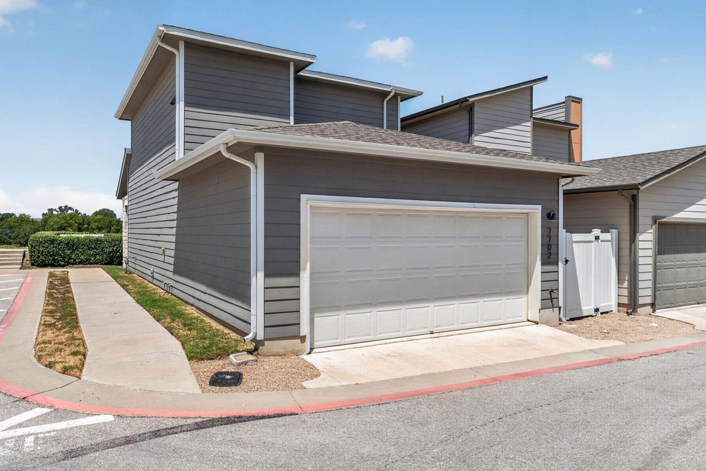 7702 Dylan Dr - Photo 30