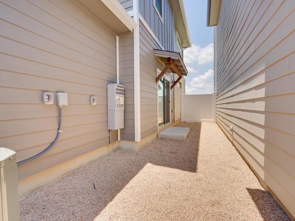 7702 Dylan Dr - Photo 15
