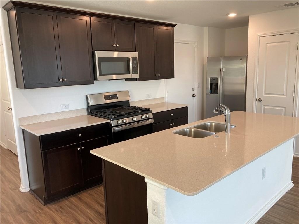 7204 Dancing Wind Ln - Photo 3