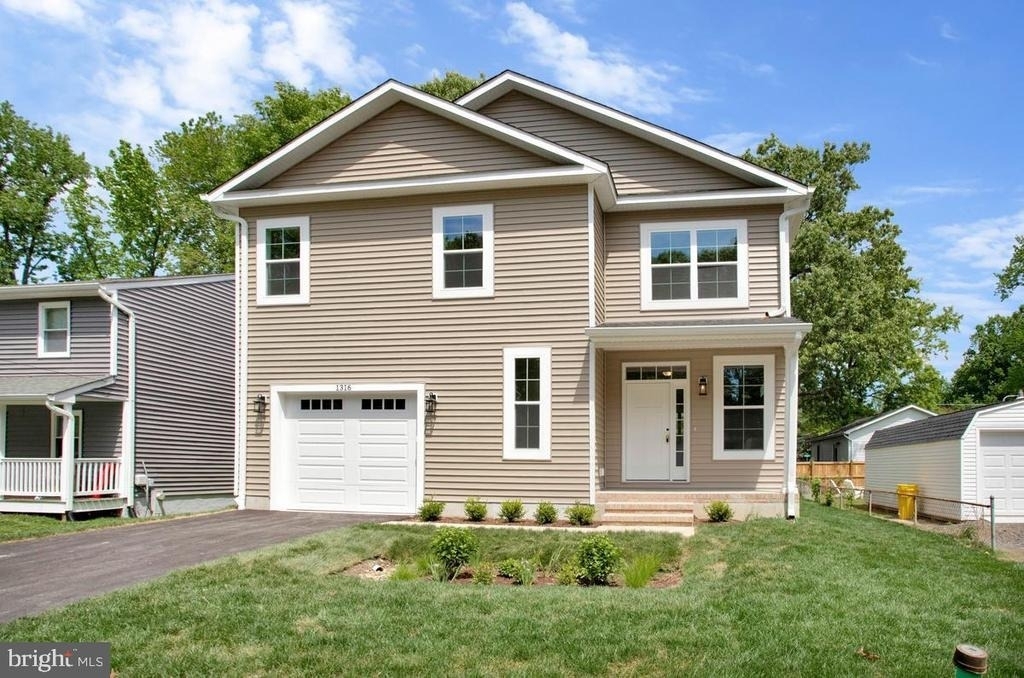 1316 Juniper Street - Photo 2