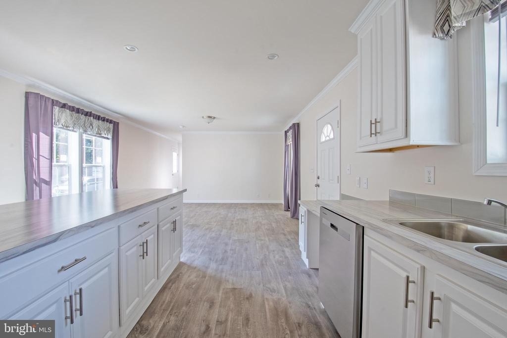 200 Beechwood Avenue - Photo 1