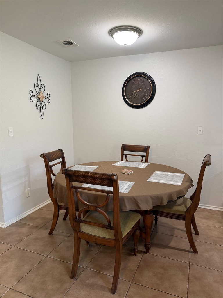 16010 Fitchburg Cir - Photo 4
