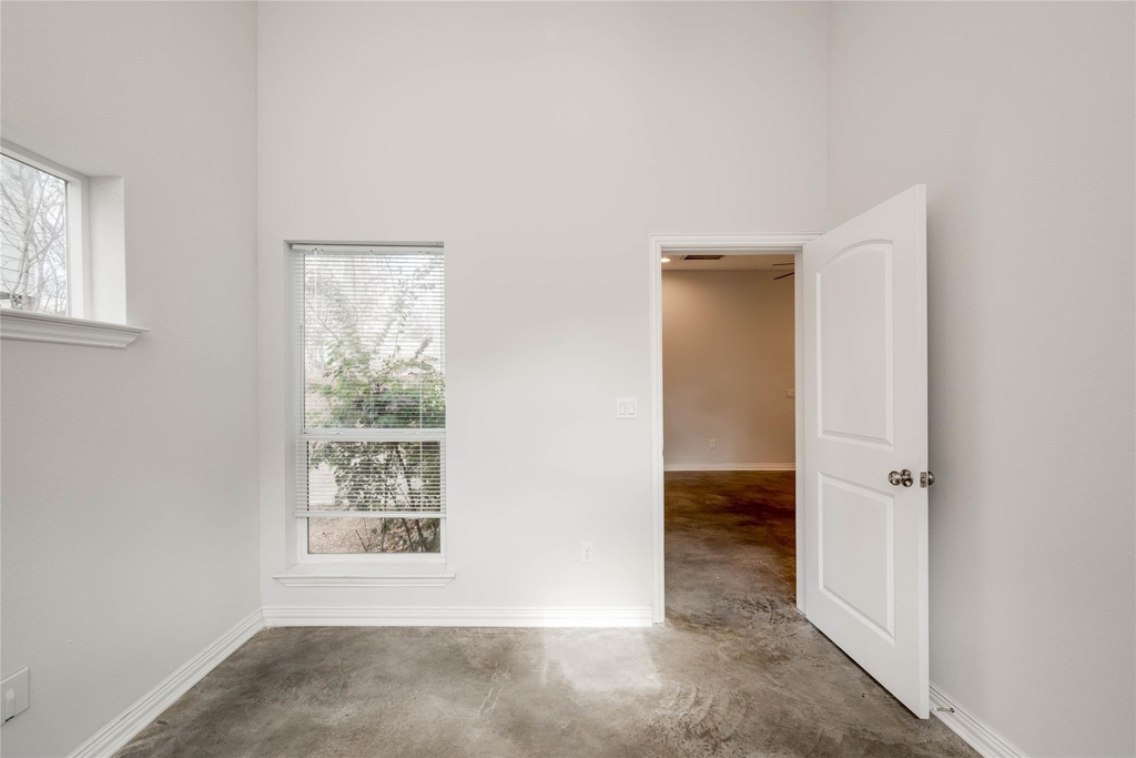 811 Gunter St - Photo 16