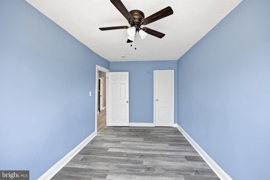 905 19th Street Ne - Photo 2