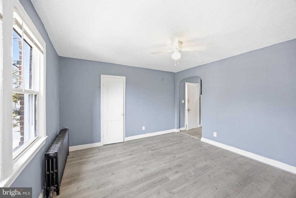905 19th Street Ne - Photo 2