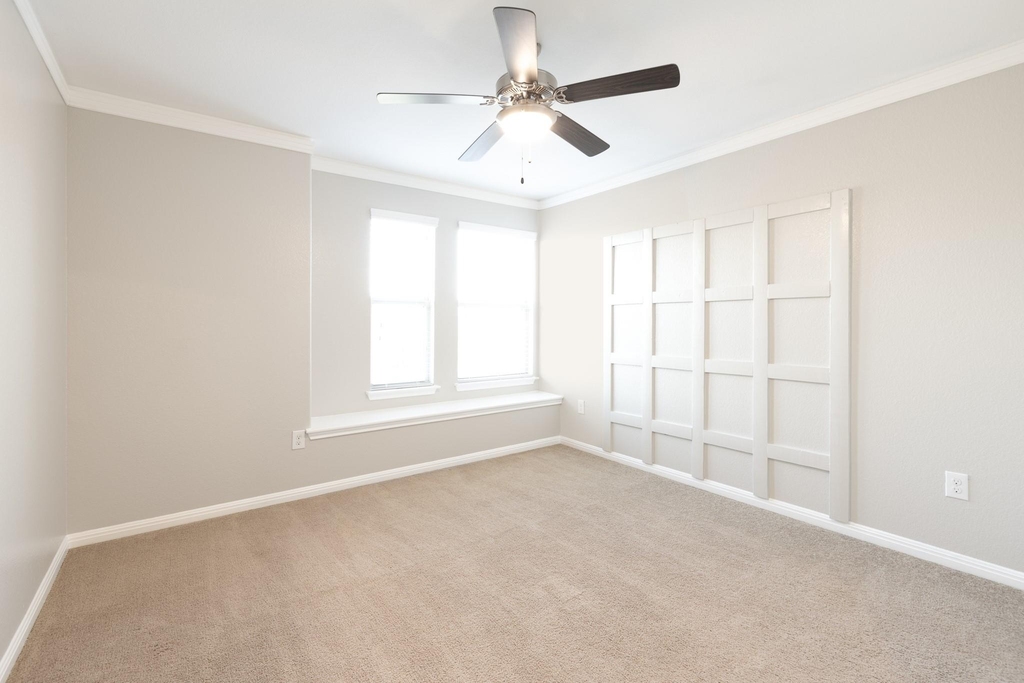 245 Pearl Way - Photo 20