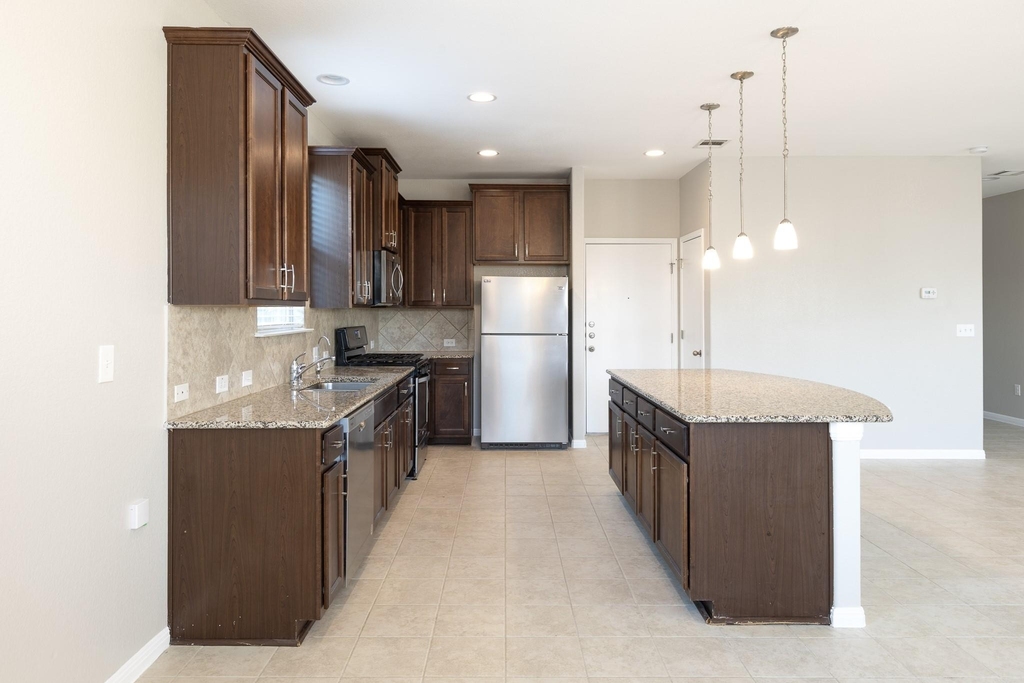 245 Pearl Way - Photo 12