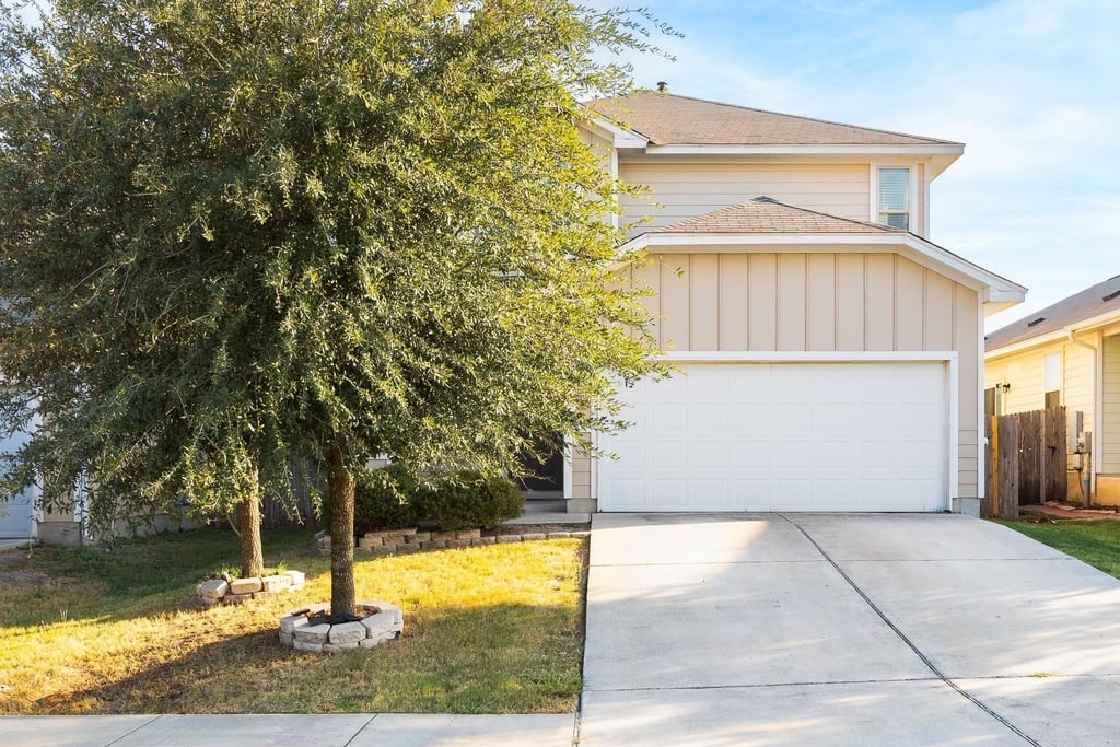 245 Pearl Way - Photo 1