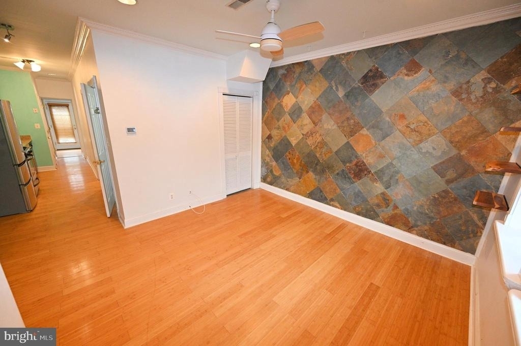 550 Hobart Place Nw - Photo 3