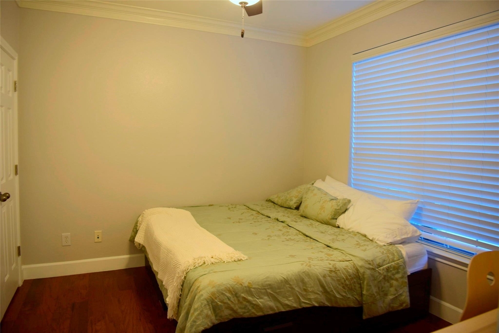 7701 Rialto Blvd - Photo 6