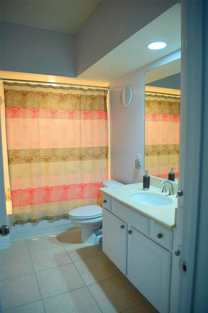 7701 Rialto Blvd - Photo 22