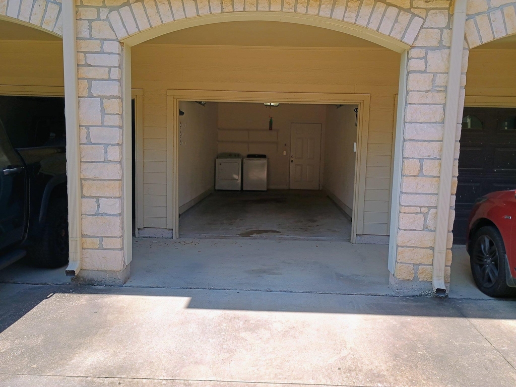 7701 Rialto Blvd - Photo 29