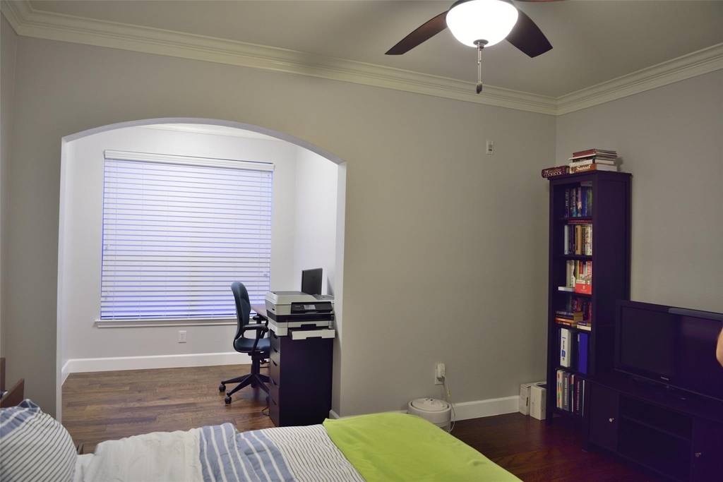 7701 Rialto Blvd - Photo 4