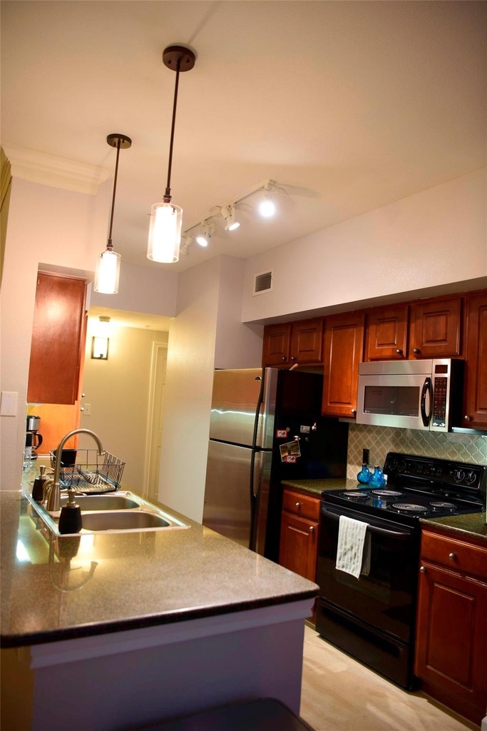 7701 Rialto Blvd - Photo 13