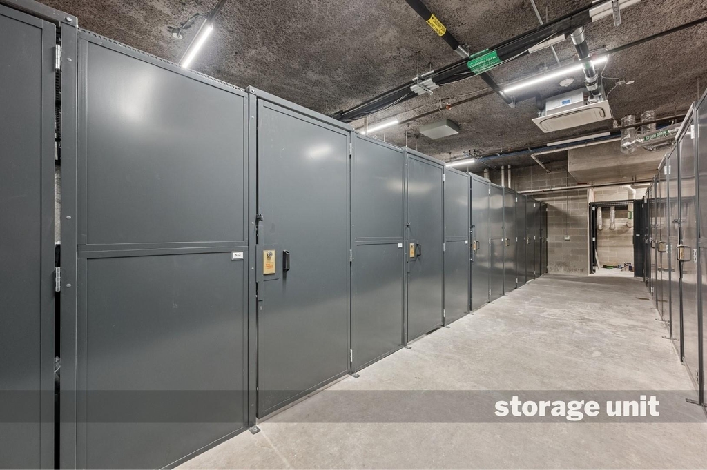 313 W 17th St - Photo 13