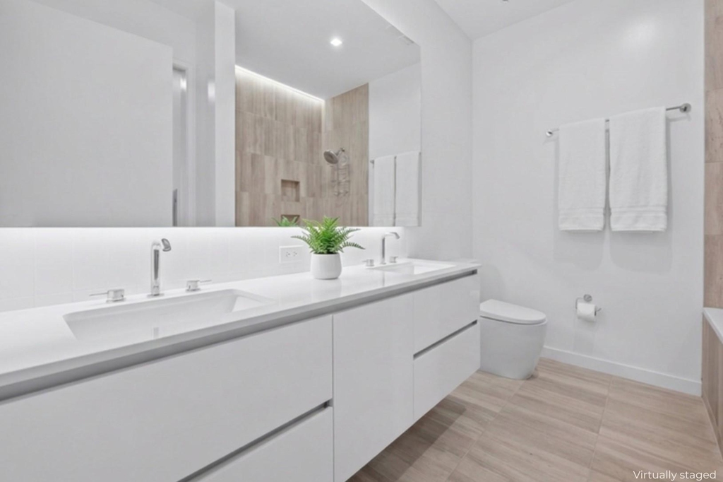 313 W 17th St - Photo 5