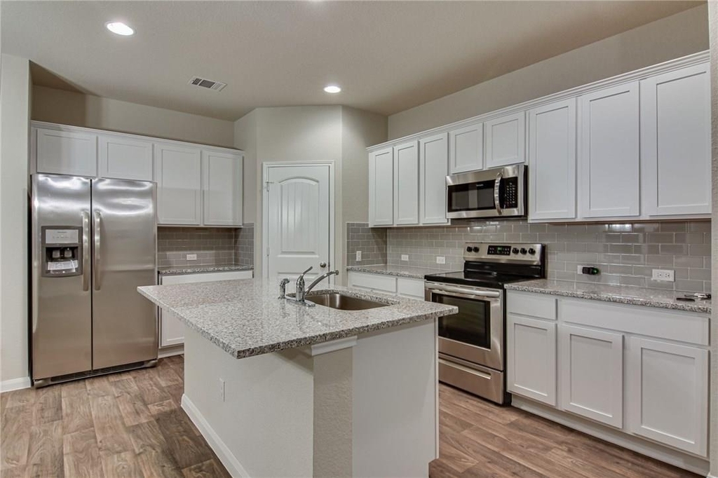 309 Naset Dr - Photo 8