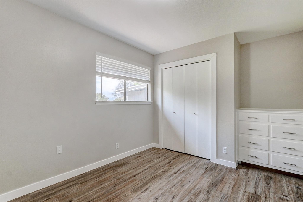 820 Stadium Dr - Photo 20