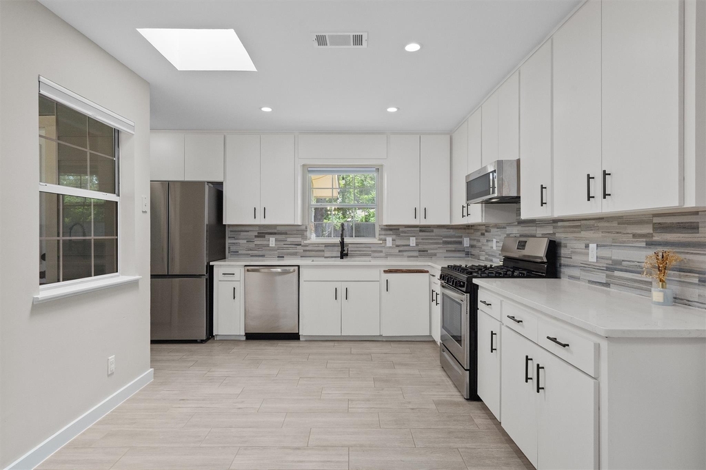 7707 Robalo Rd - Photo 8