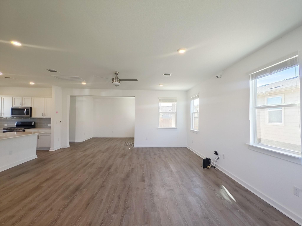 7417 Sagira Path - Photo 4