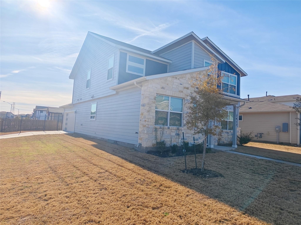 7417 Sagira Path - Photo 2