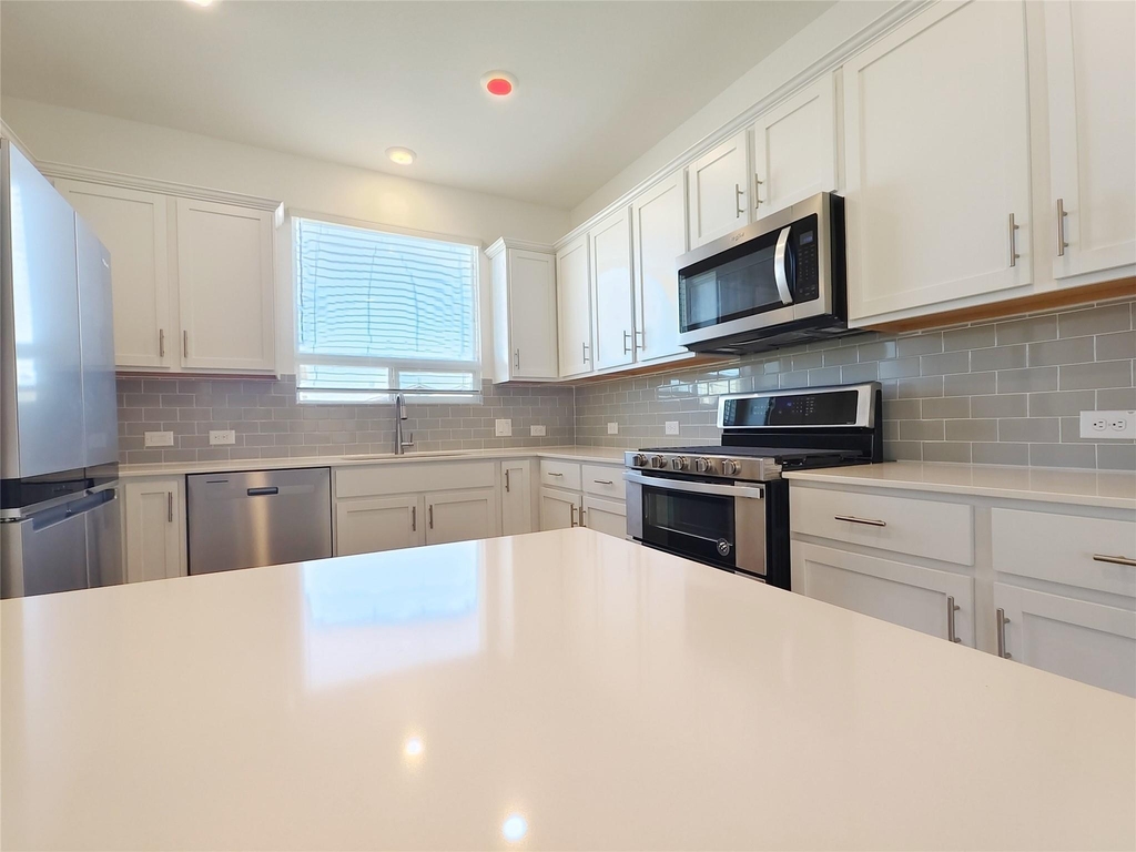 7417 Sagira Path - Photo 10