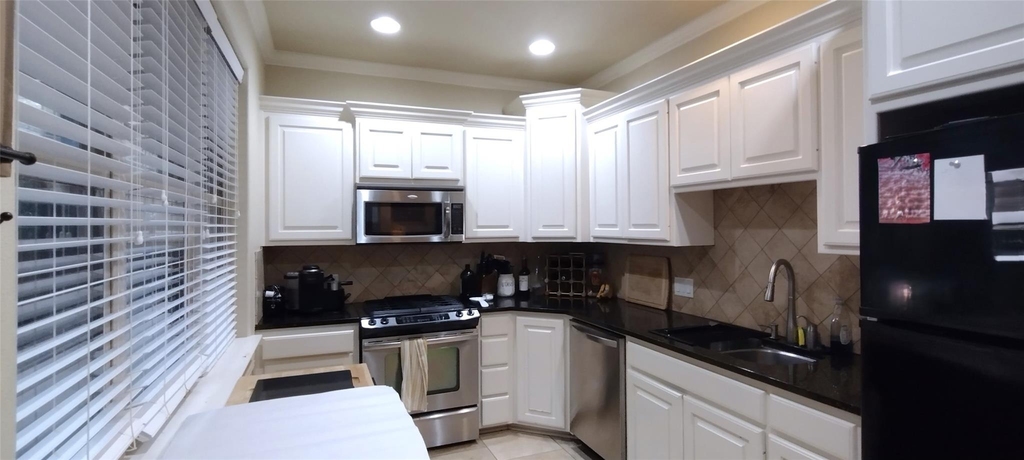500 Kenniston Dr - Photo 6