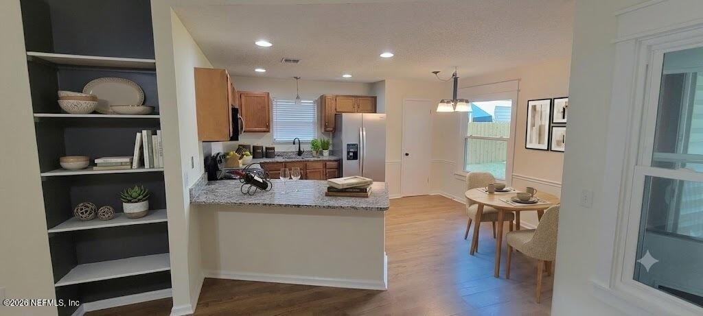 335 Hickory Hollow Drive N - Photo 2