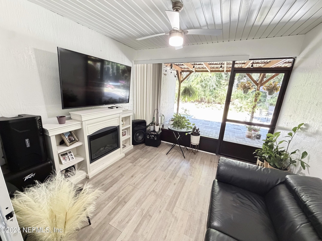 13752 Goodson Place - Photo 12