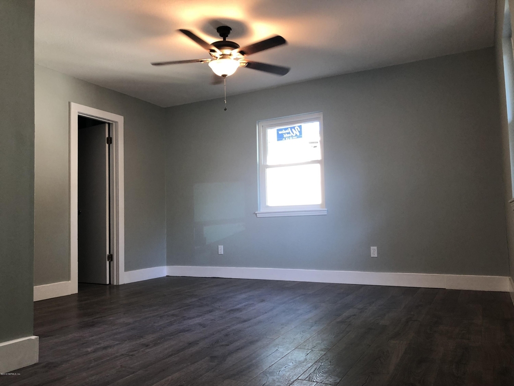 2132 Bay Road - Photo 15