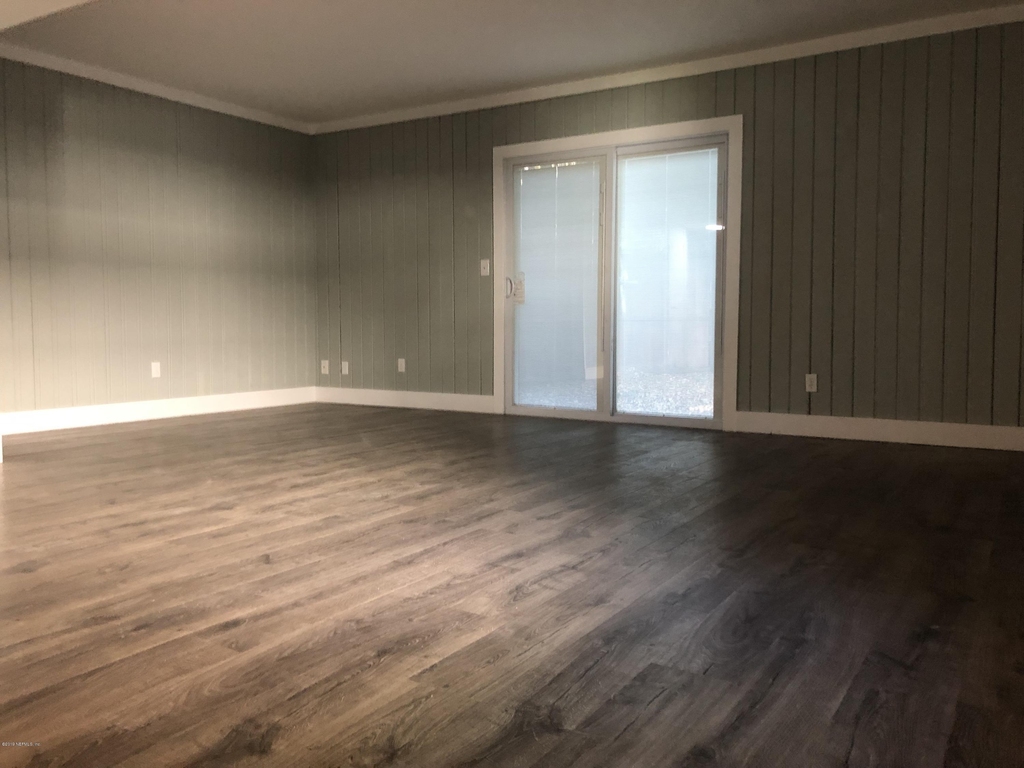 2132 Bay Road - Photo 2
