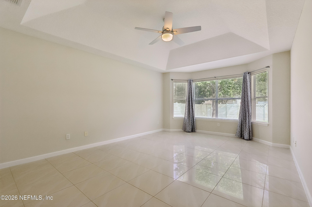 2070 Thornhill Drive - Photo 9