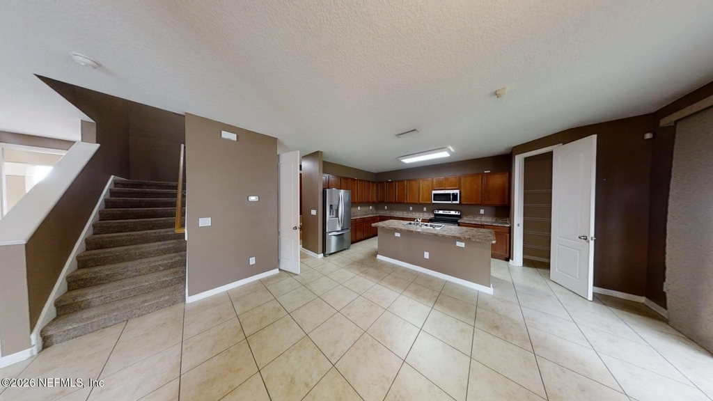 15695 Lexington Park Boulevard - Photo 12