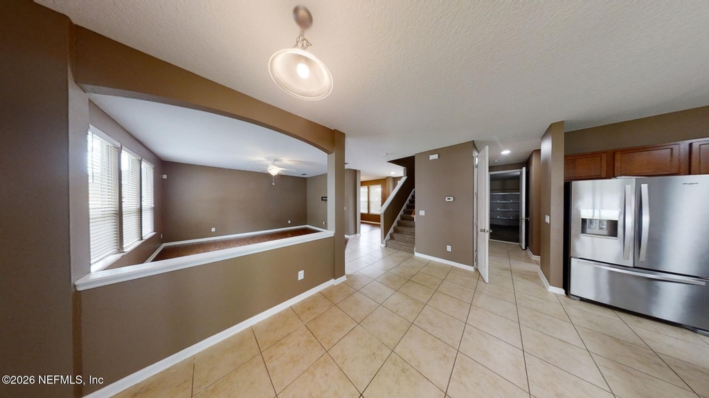 15695 Lexington Park Boulevard - Photo 7
