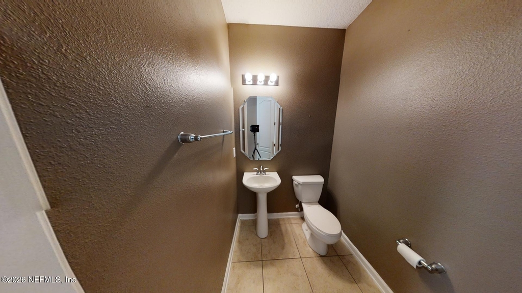 15695 Lexington Park Boulevard - Photo 13
