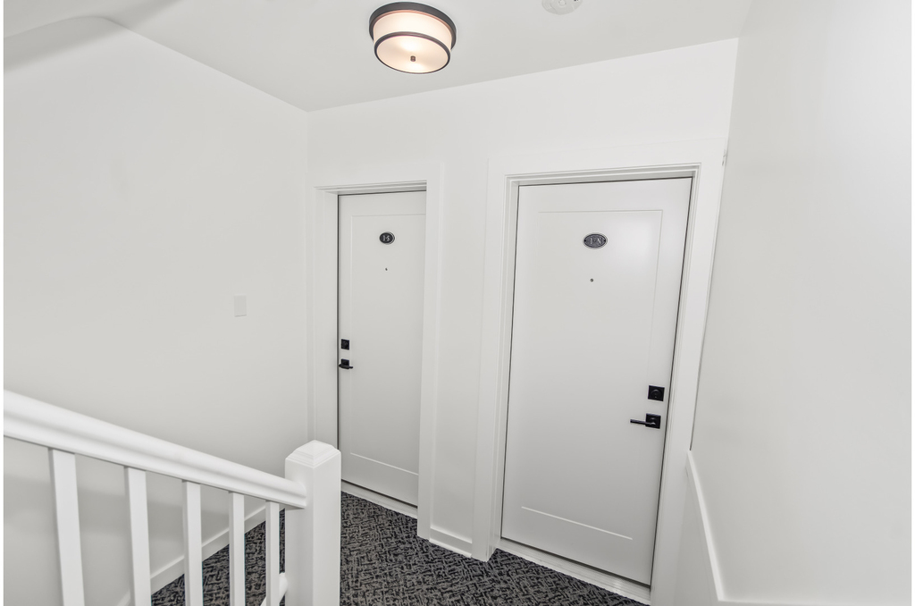 8914 Lamon Avenue - Photo 9