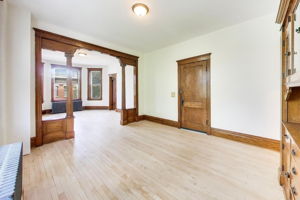 858 N Wolcott Avenue - Photo 5