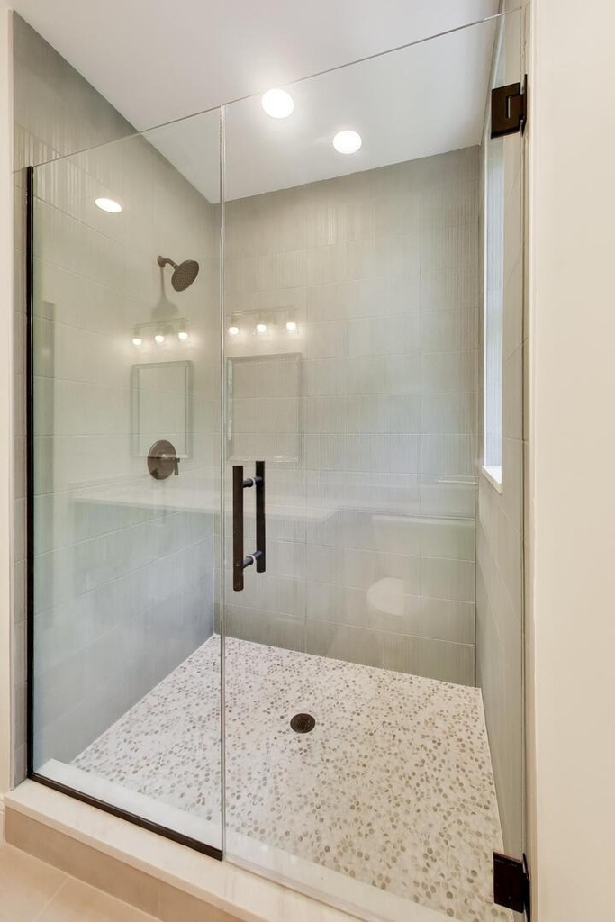 858 N Wolcott Avenue - Photo 13