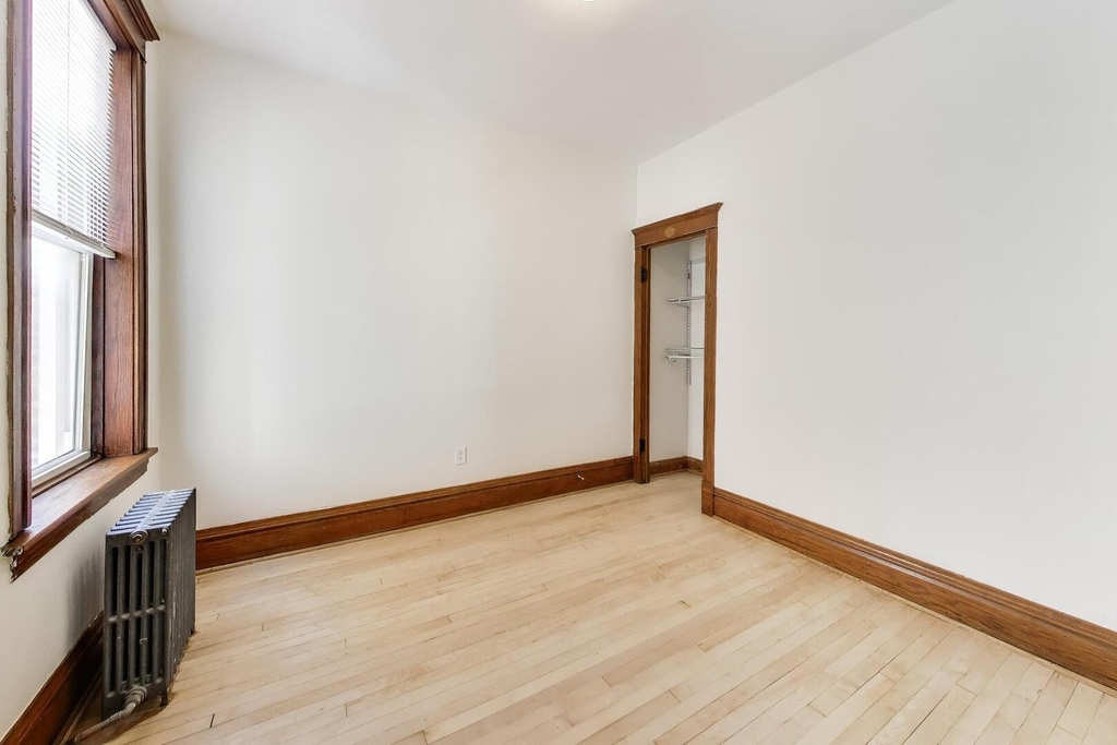 858 N Wolcott Avenue - Photo 17
