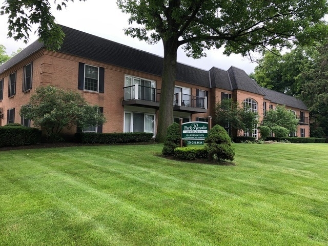207 W Park Avenue - Photo 0