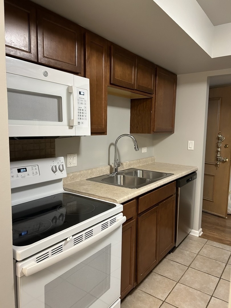 207 W Park Avenue - Photo 5