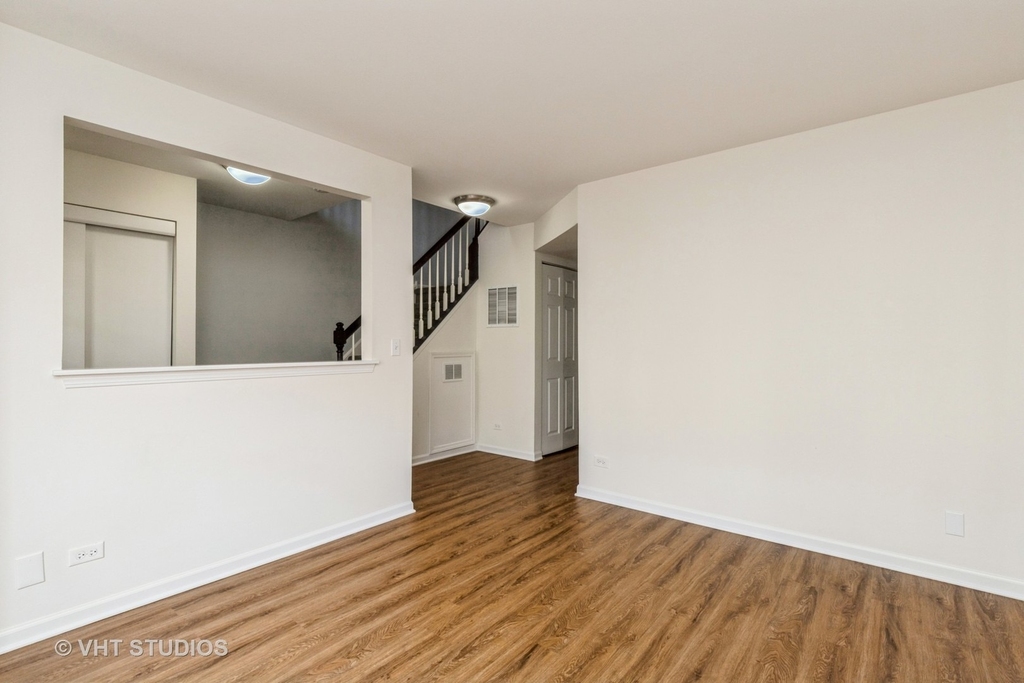 255 W Treehouse Lane - Photo 2