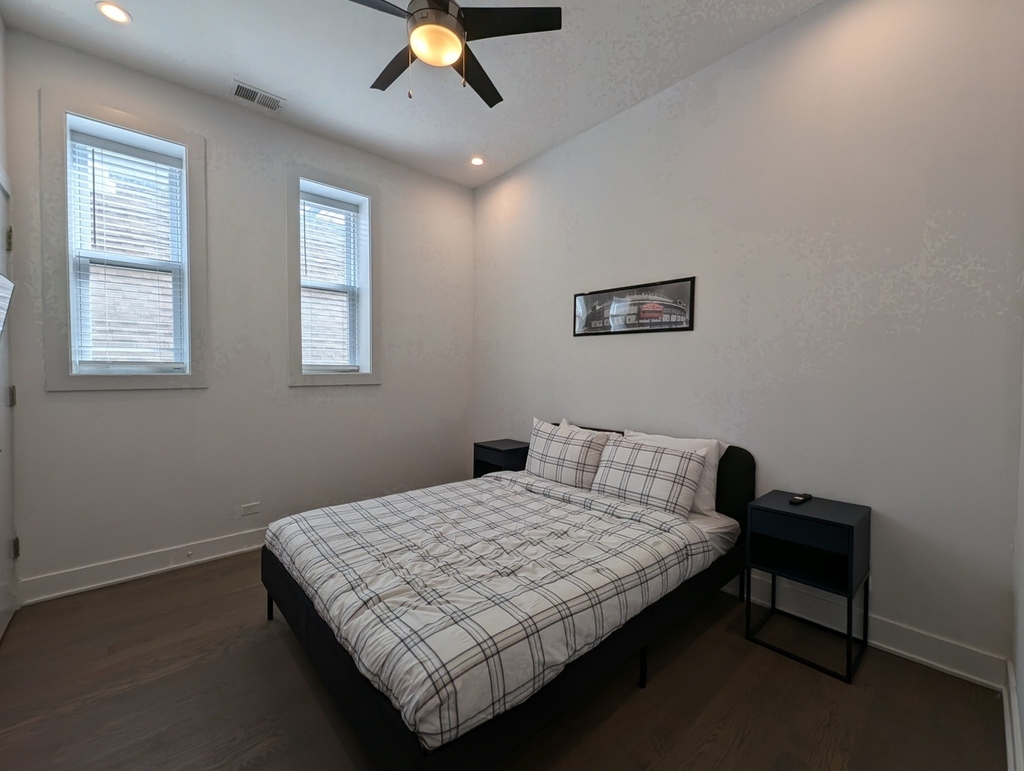 2120 W Belmont Avenue - Photo 4