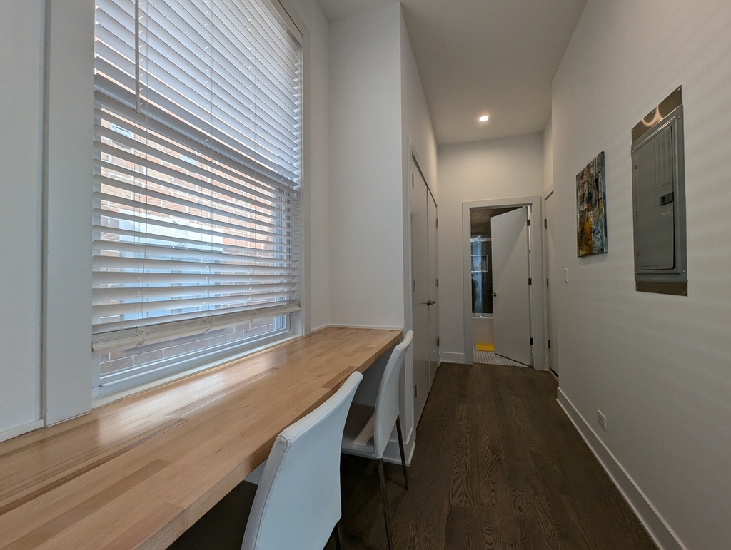 2120 W Belmont Avenue - Photo 7
